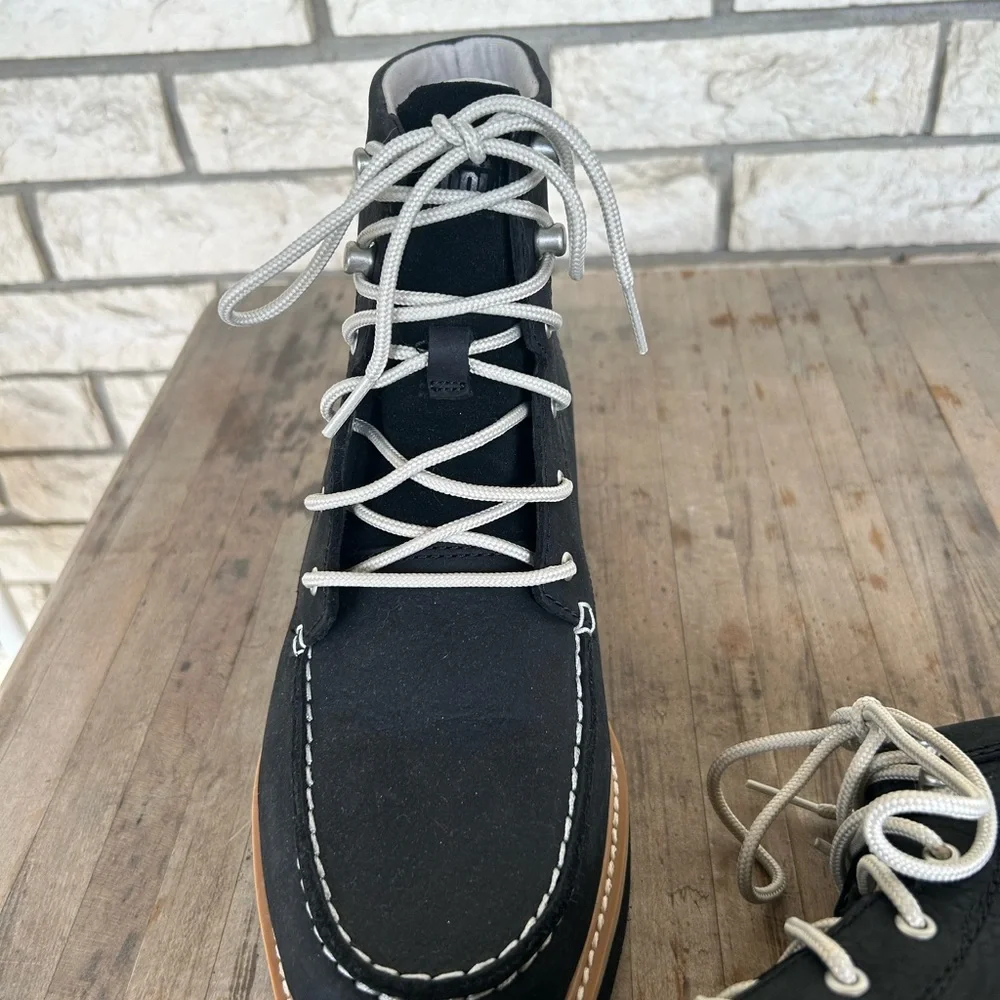Kodiak Black Leather Boots - Picture 4 of 5